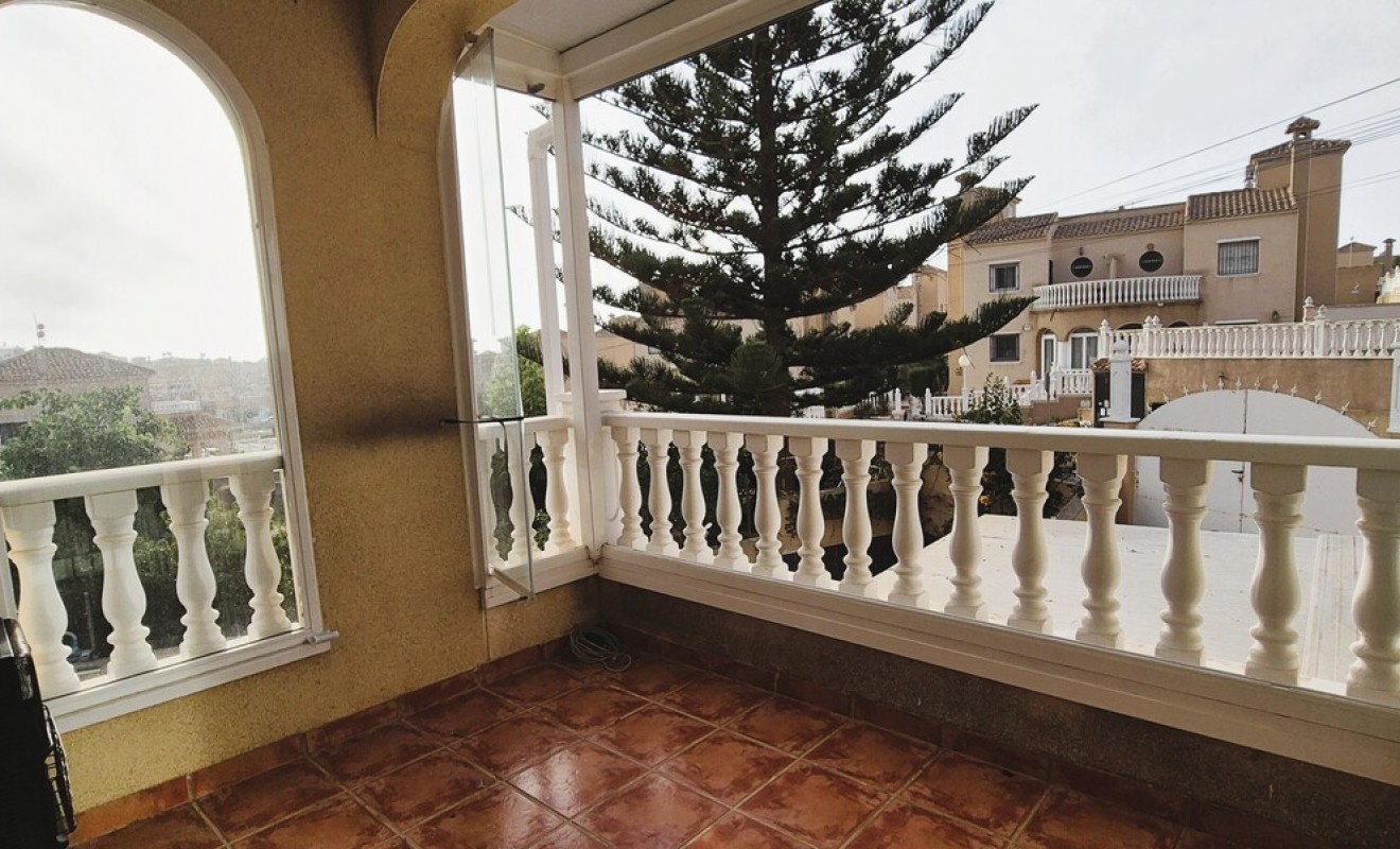 Sale - Villa - Villamartín - Costa Blanca