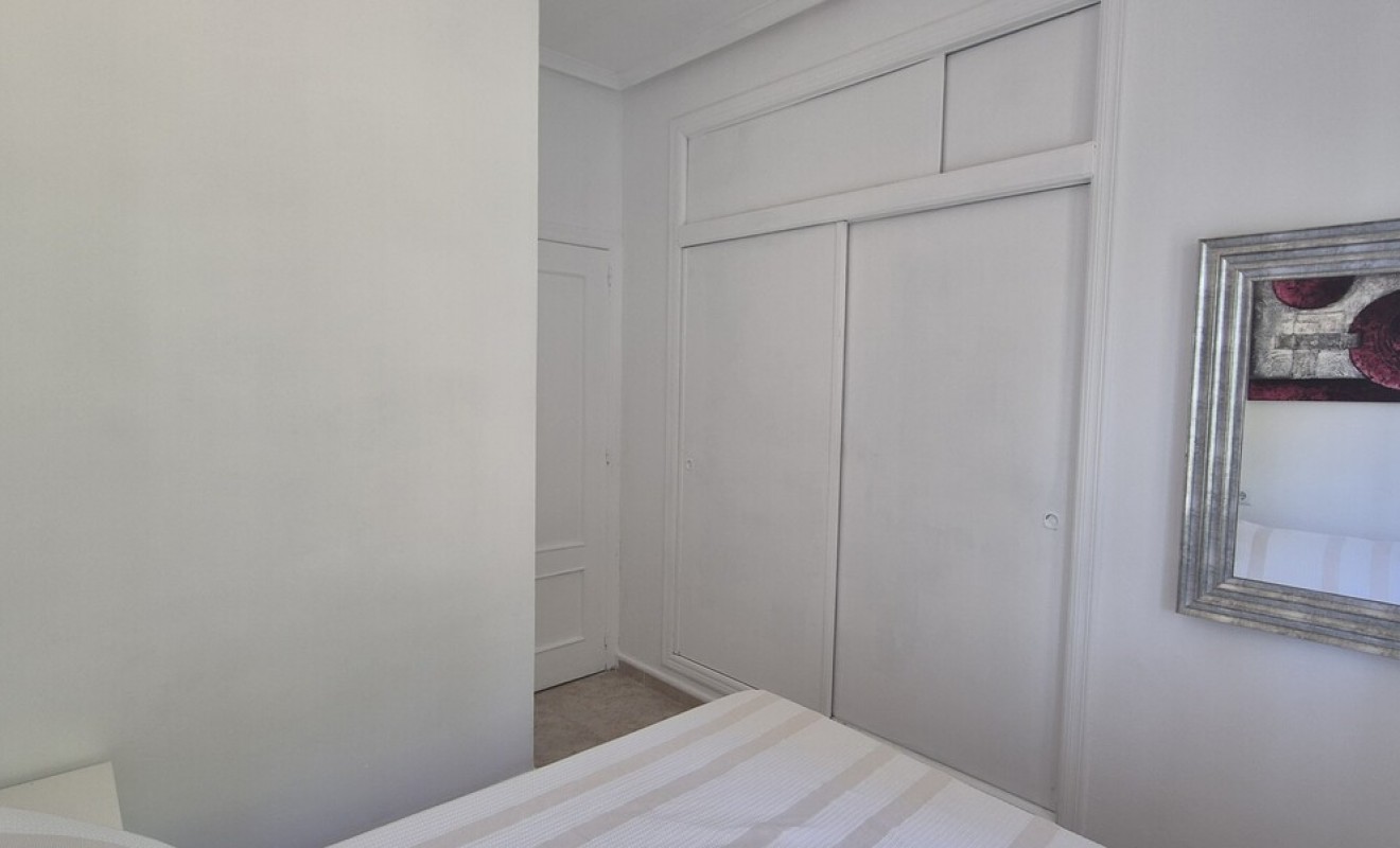 Sale - Villa - Villamartín - Costa Blanca