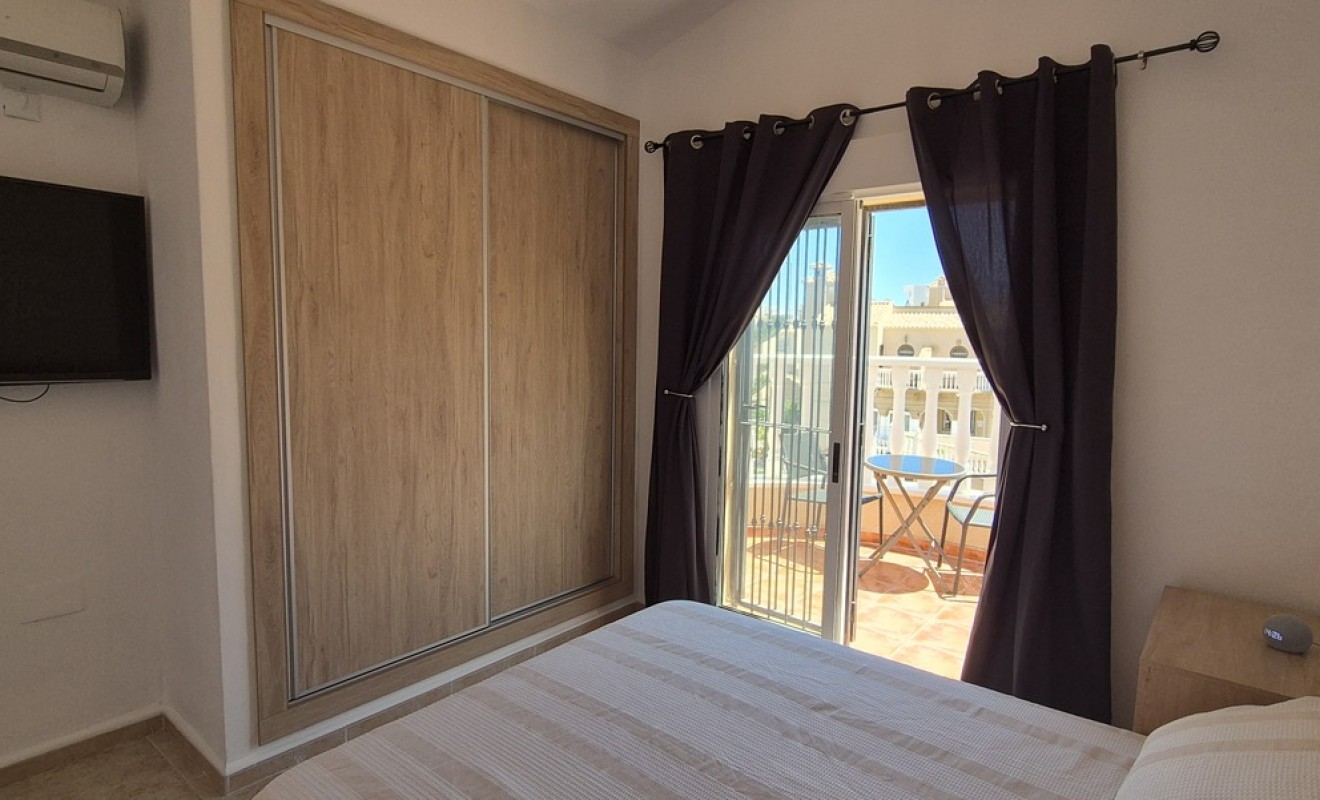 Sale - Villa - Villamartín - Costa Blanca