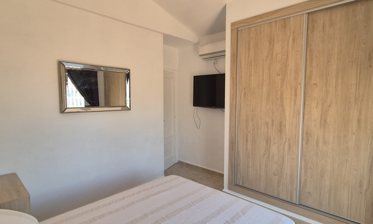 Sale - Villa - Villamartín - Costa Blanca