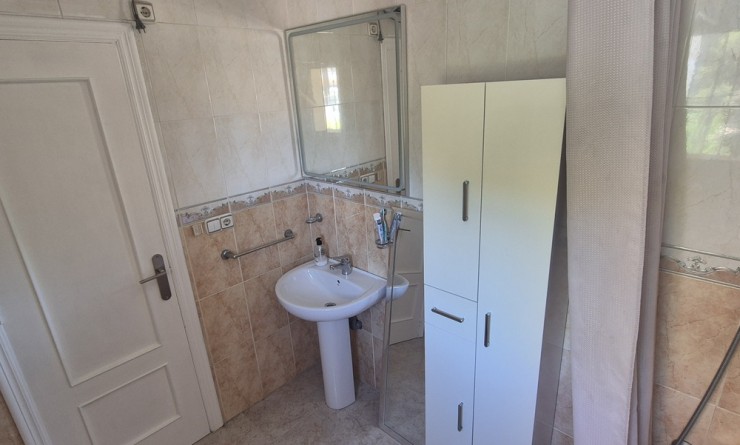 Sale - Villa - Villamartín - Costa Blanca