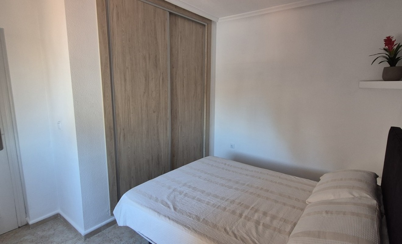Sale - Villa - Villamartín - Costa Blanca