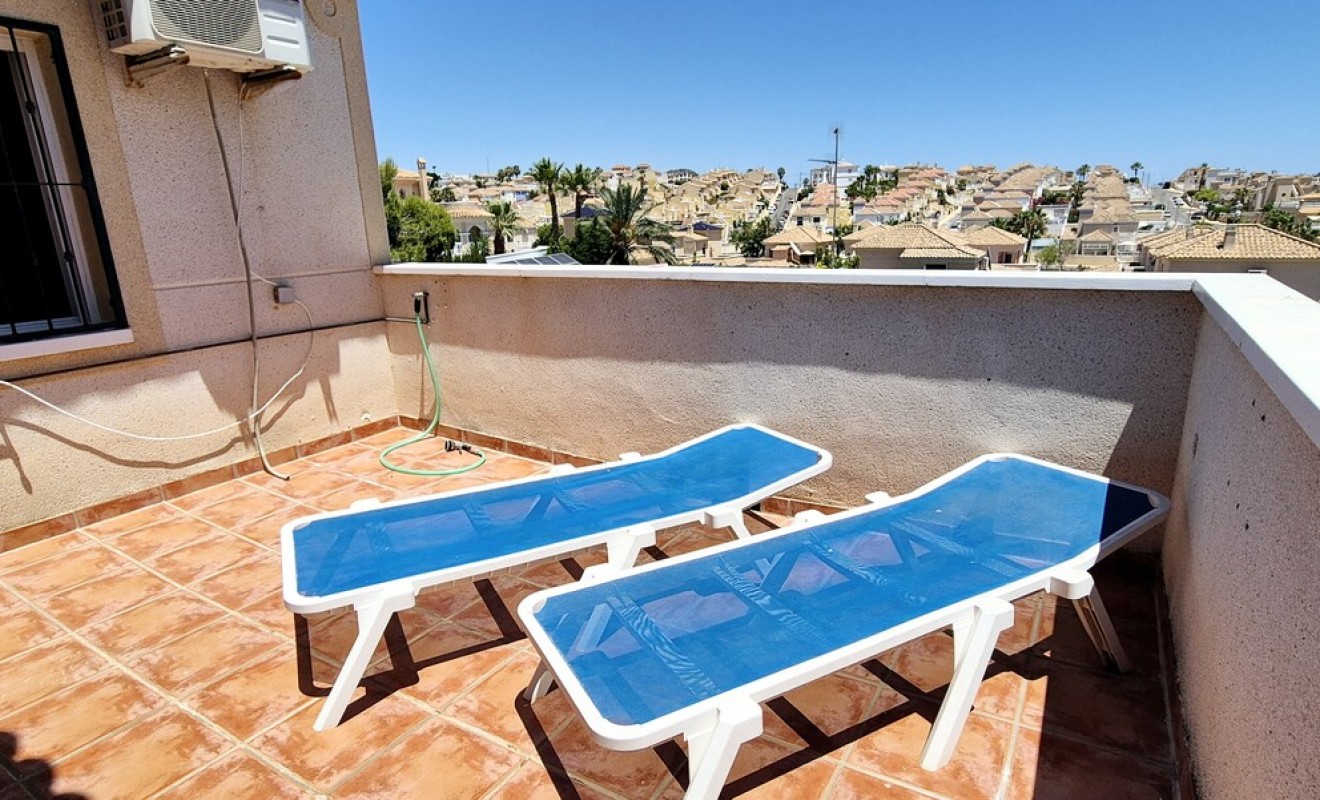 Sale - Villa - Villamartín - Costa Blanca