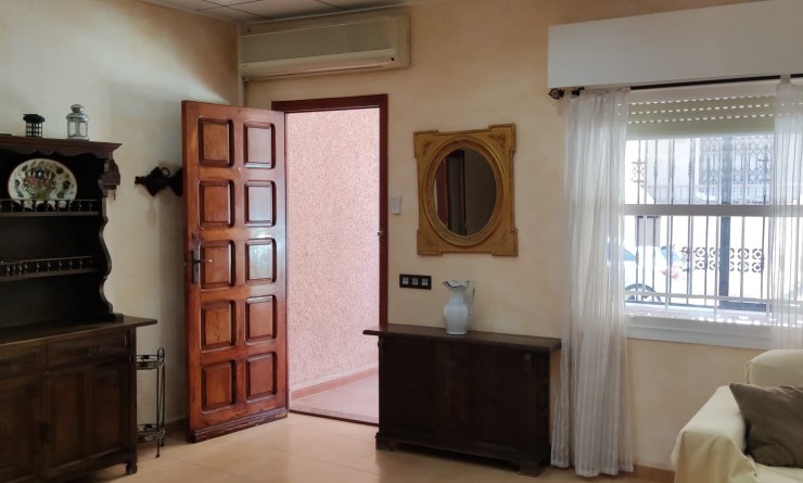Sale - Villa - Torrevieja - Playa de los Locos
