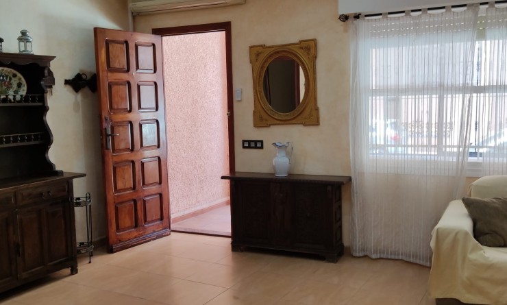 Sale - Villa - Torrevieja - Playa de los Locos