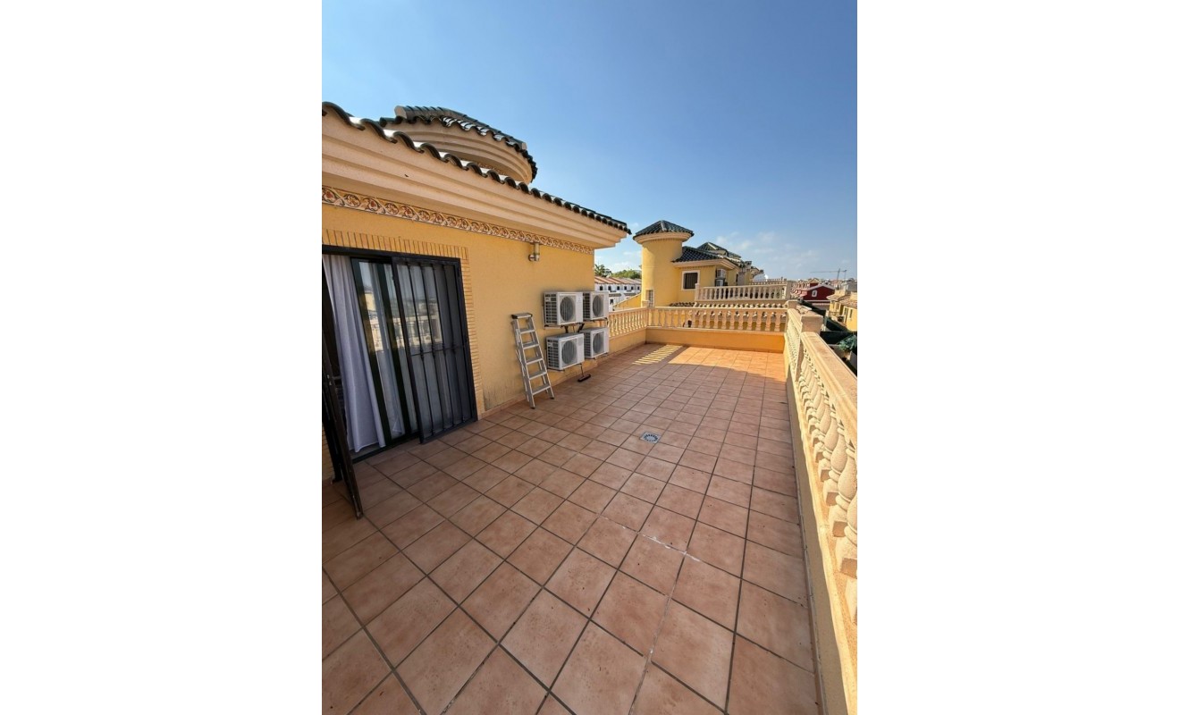 Sale - House - Orihuela - Villamartin