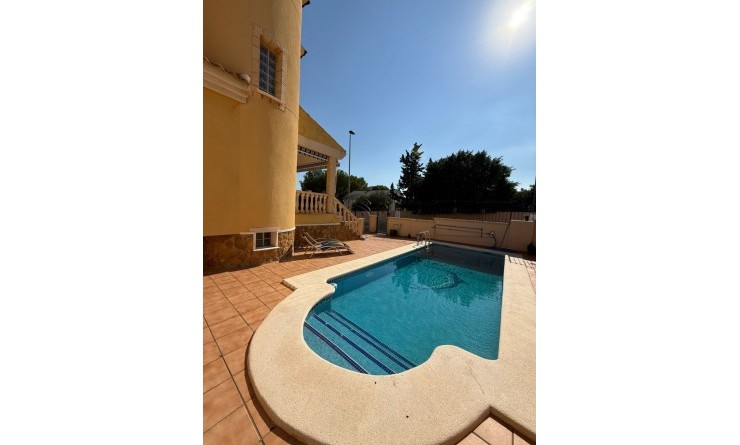 Sale - House - Orihuela - Villamartin