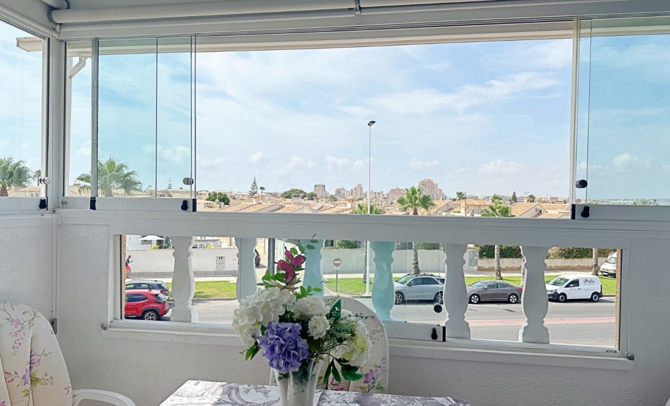Wederverkoop - Bungalow - Torrevieja - Aguas Nuevas