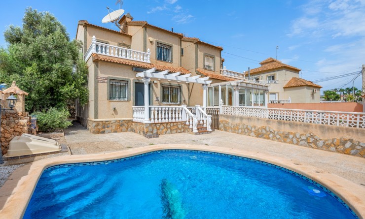 Sale - Villa - Orihuela Costa - El Galan
