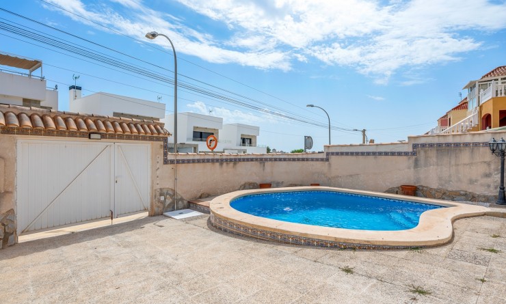 Sale - Villa - Orihuela Costa - El Galan