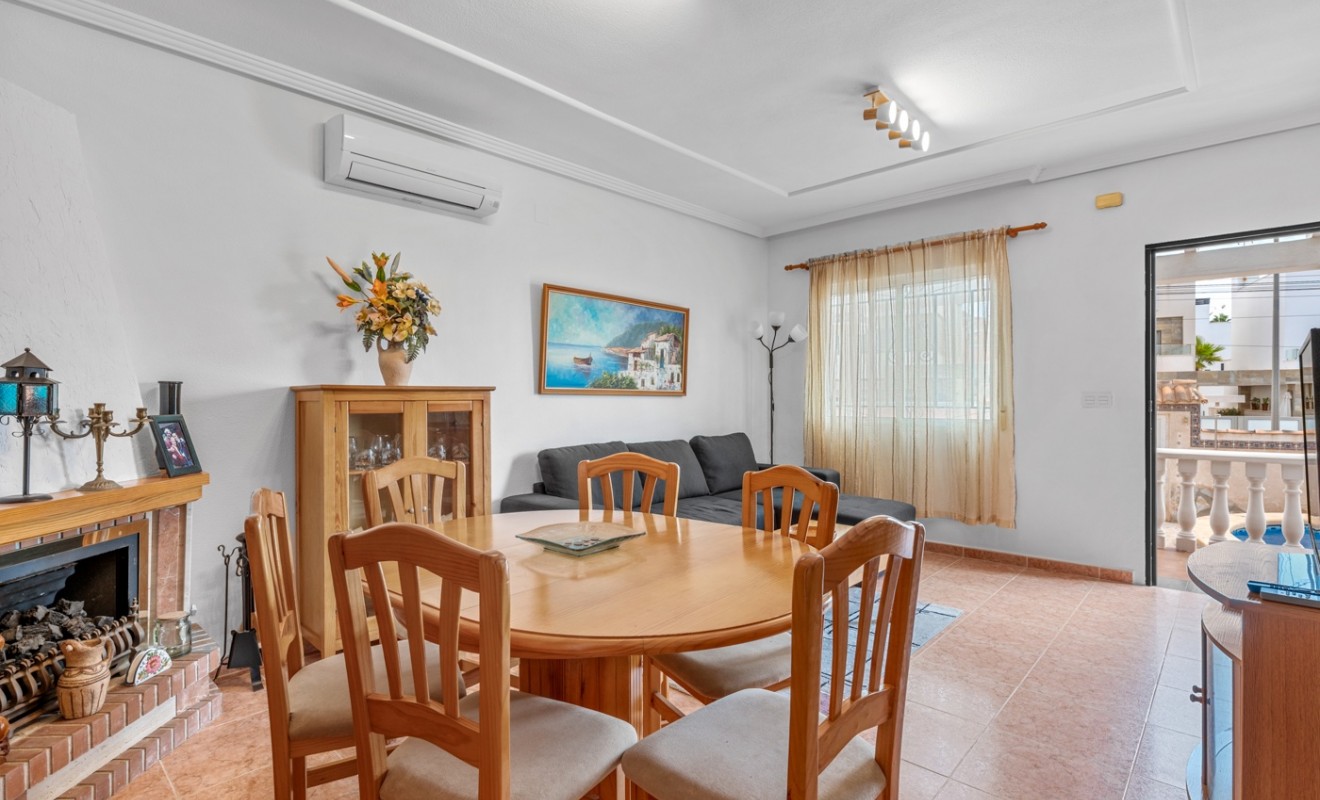 Sale - Villa - Orihuela Costa - El Galan