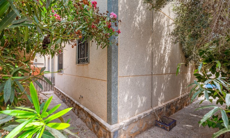 Sale - Villa - Orihuela Costa - El Galan