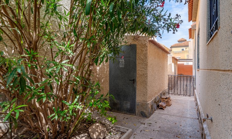 Sale - Villa - Orihuela Costa - El Galan