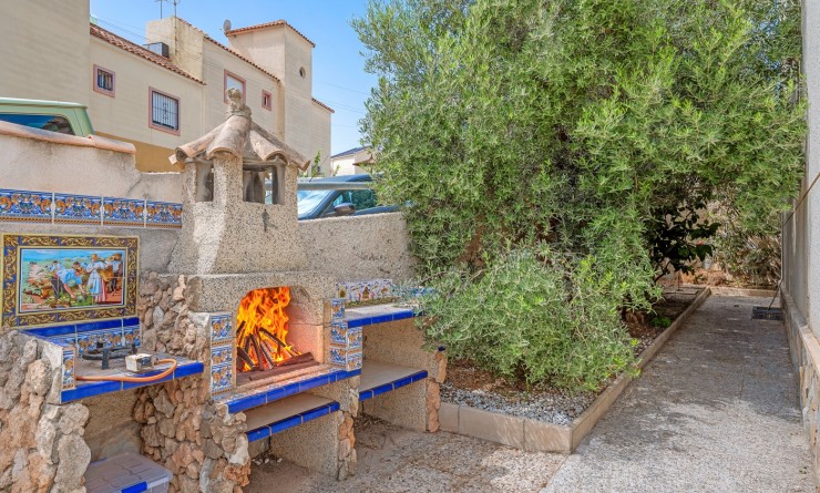 Sale - Villa - Orihuela Costa - El Galan