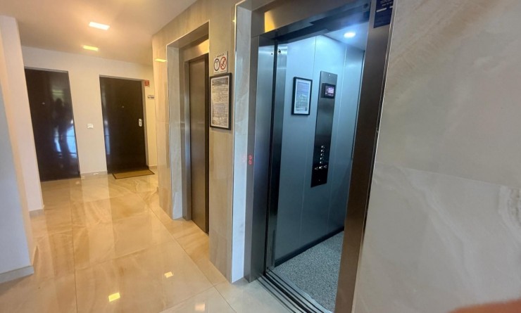 Revente - Apartment / flat - Los Altos - Torrevieja