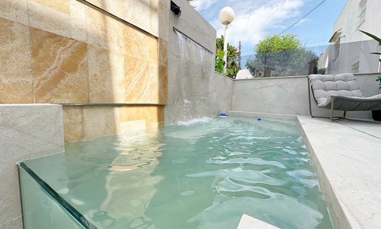 Wederverkoop - Terraced house / Townhouse - Torrevieja - Torrevieja - Aguas Nuevas