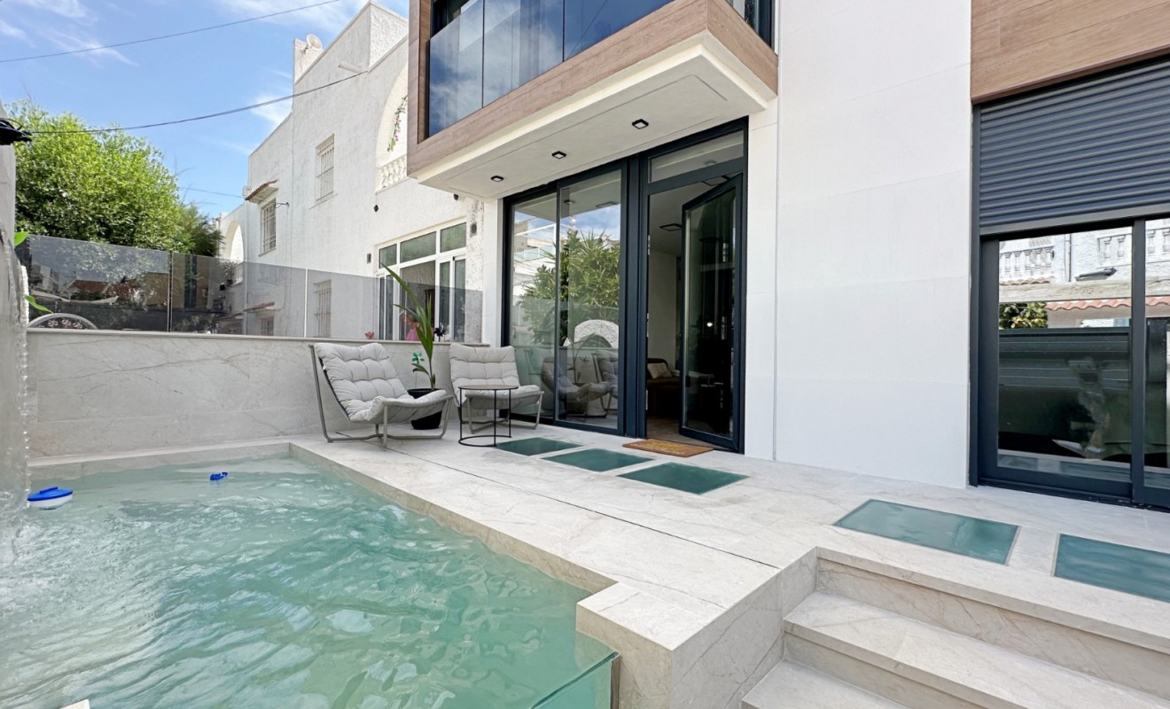 Wederverkoop - Terraced house / Townhouse - Torrevieja - Torrevieja - Aguas Nuevas