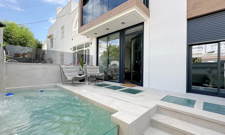Wederverkoop - Terraced house / Townhouse - Torrevieja - Torrevieja - Aguas Nuevas