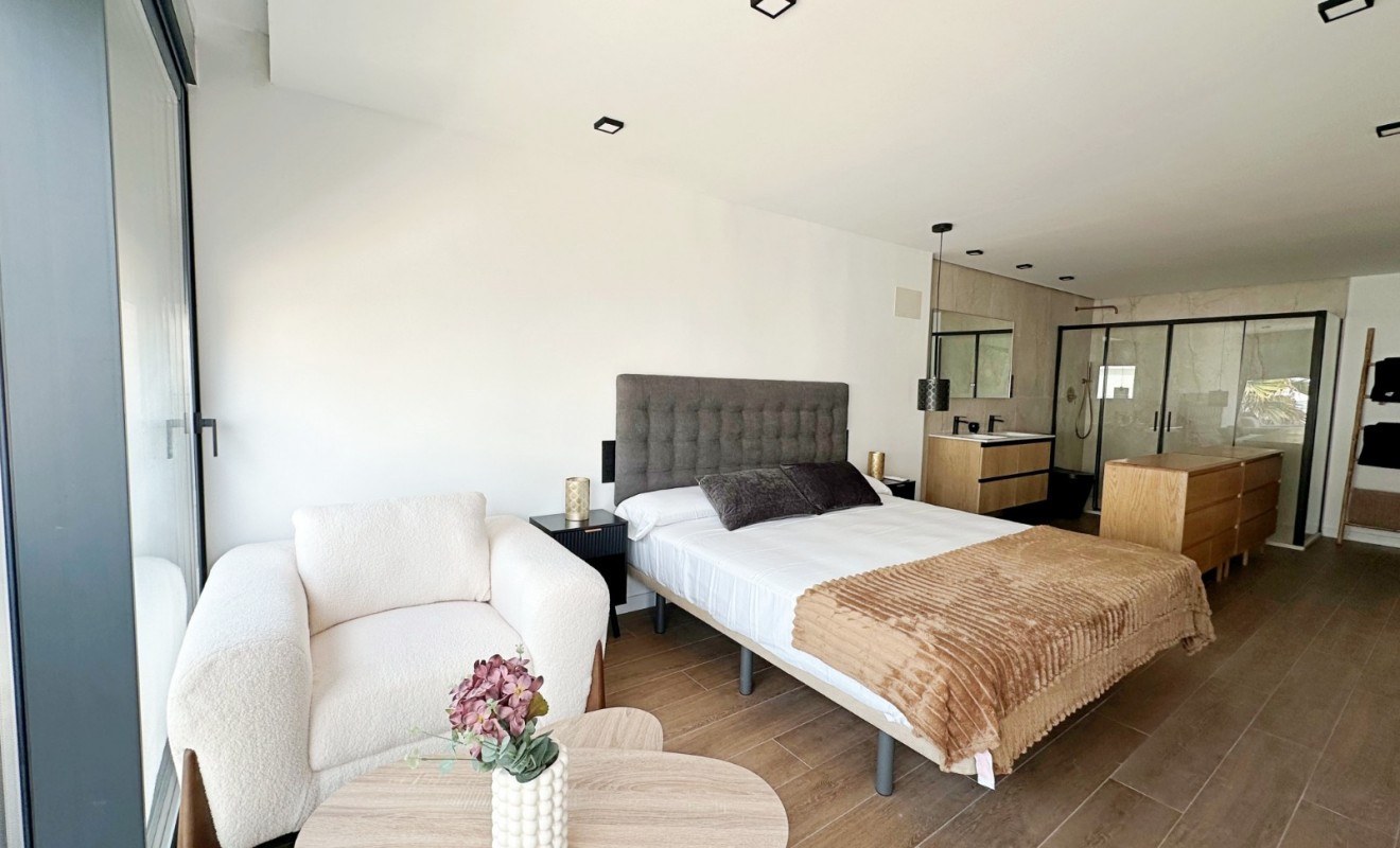 Wederverkoop - Terraced house / Townhouse - Torrevieja - Torrevieja - Aguas Nuevas