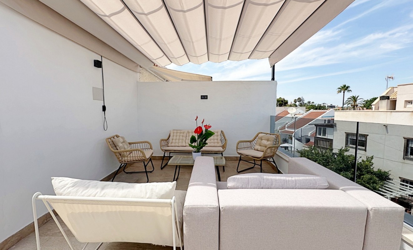 Wederverkoop - Terraced house / Townhouse - Torrevieja - Torrevieja - Aguas Nuevas