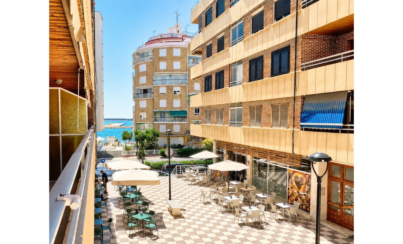 Sale - Apartment - Torrevieja - Playa Acequion