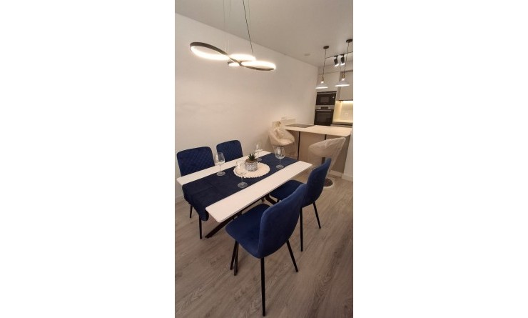 Sale - Apartment - Torrevieja - Playa Acequion