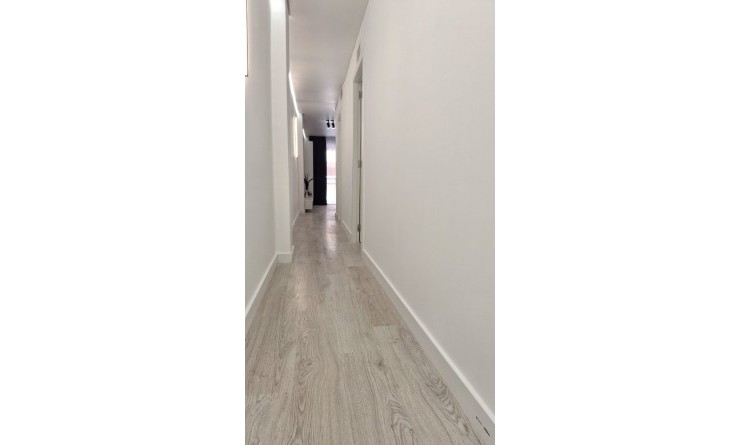 Sale - Apartment - Torrevieja - Playa Acequion