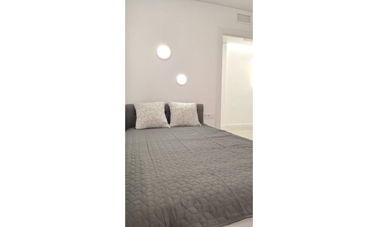 Sale - Apartment - Torrevieja - Playa Acequion