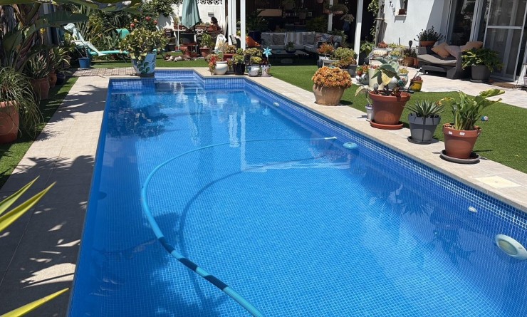 Wederverkoop - Villa - Torrevieja - La Siesta - El Salado -  Torreta