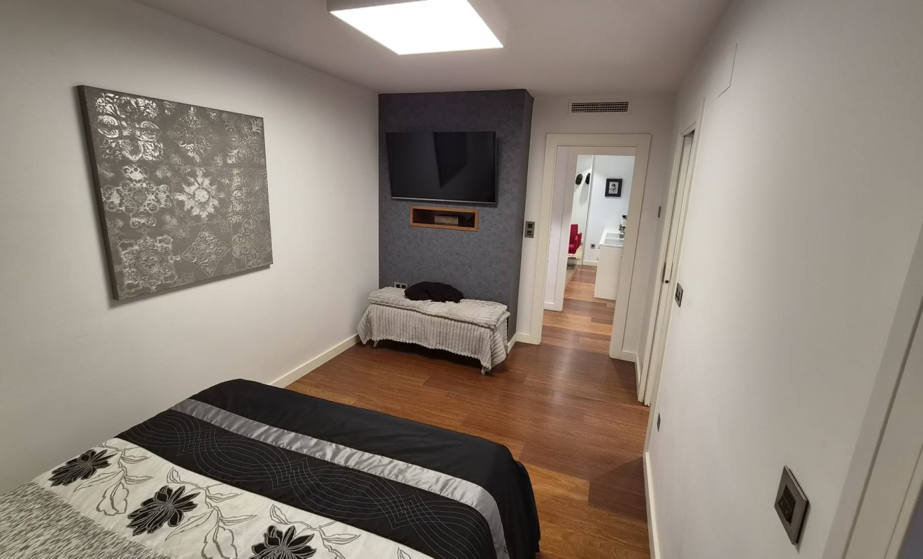 Wederverkoop - Apartment / flat - Torrevieja - Centro