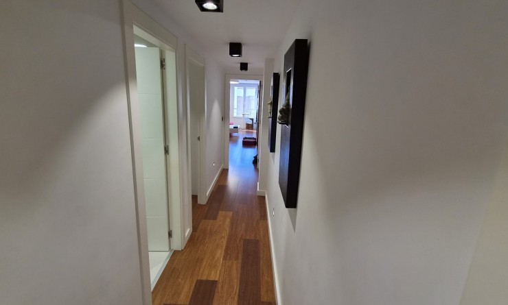 Wederverkoop - Apartment / flat - Torrevieja - Centro
