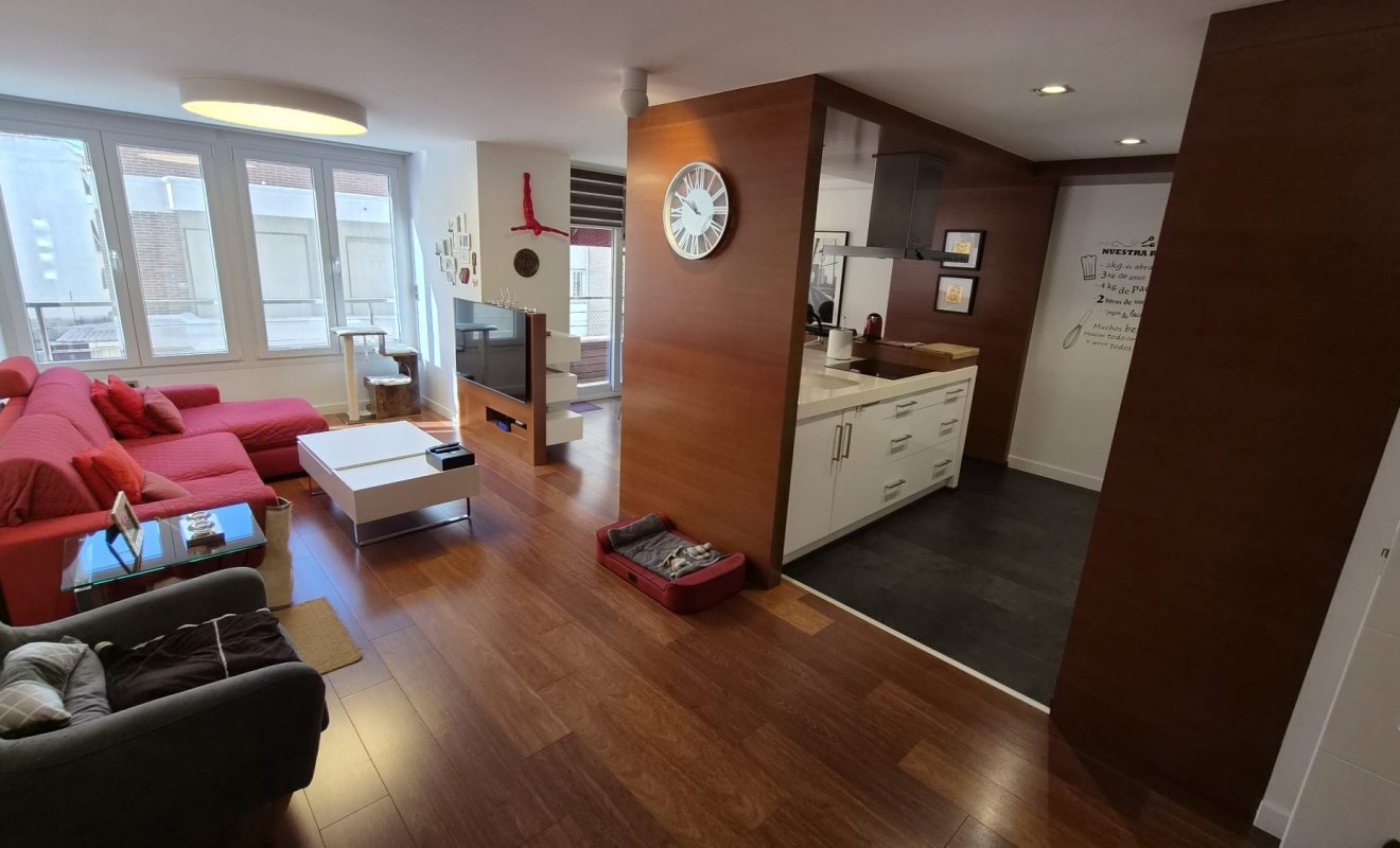 Wederverkoop - Apartment / flat - Torrevieja - Centro