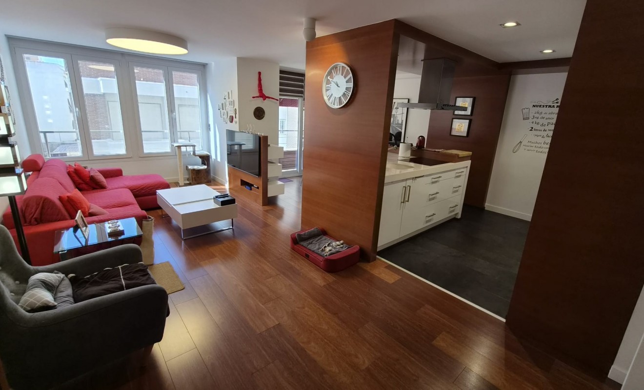 Wederverkoop - Apartment / flat - Torrevieja - Centro
