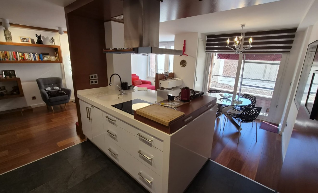 Wederverkoop - Apartment / flat - Torrevieja - Centro