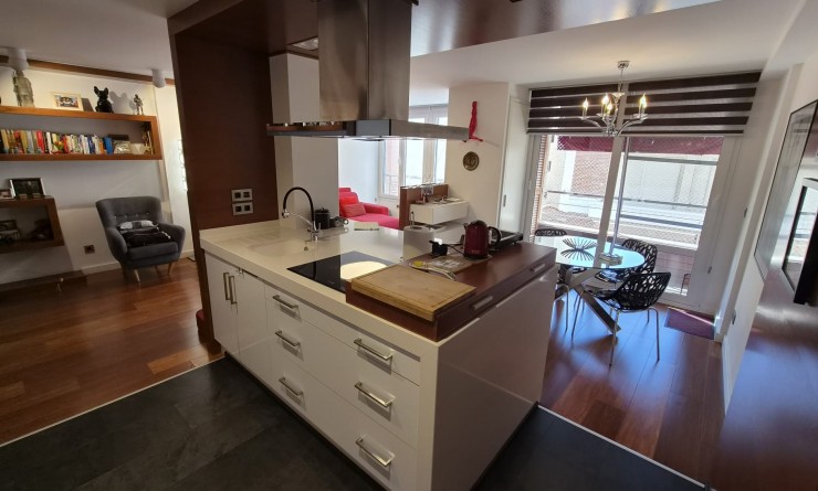 Wederverkoop - Apartment / flat - Torrevieja - Centro
