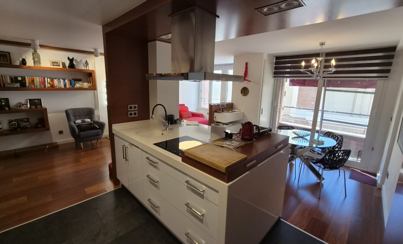 Wederverkoop - Apartment / flat - Torrevieja - Centro