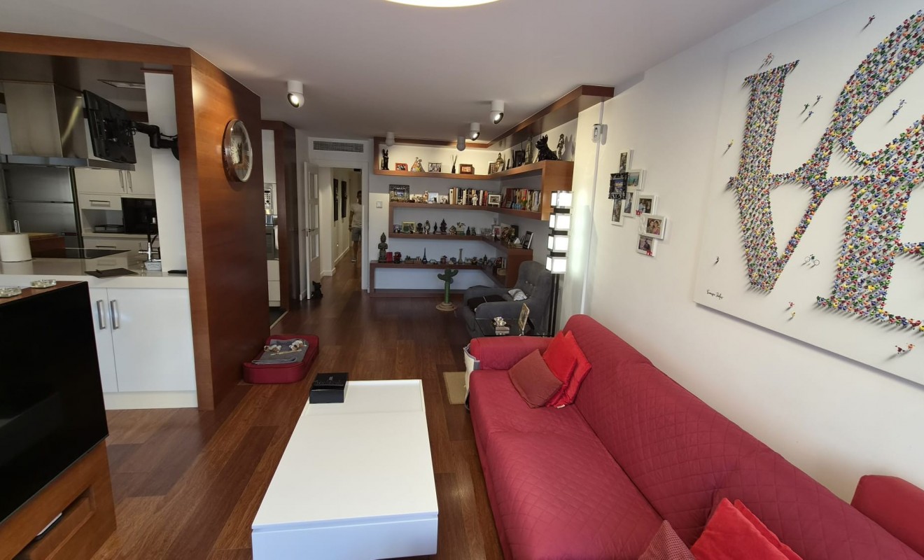 Wederverkoop - Apartment / flat - Torrevieja - Centro