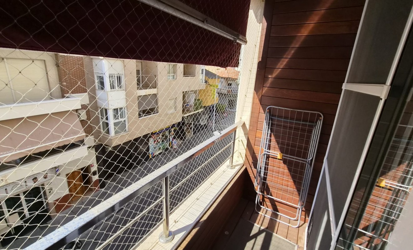 Wederverkoop - Apartment / flat - Torrevieja - Centro