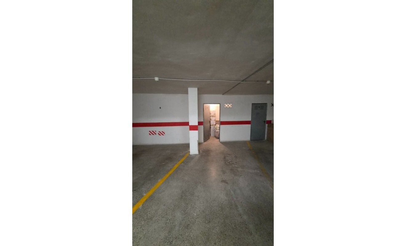 Wederverkoop - Apartment / flat - Torrevieja - Centro