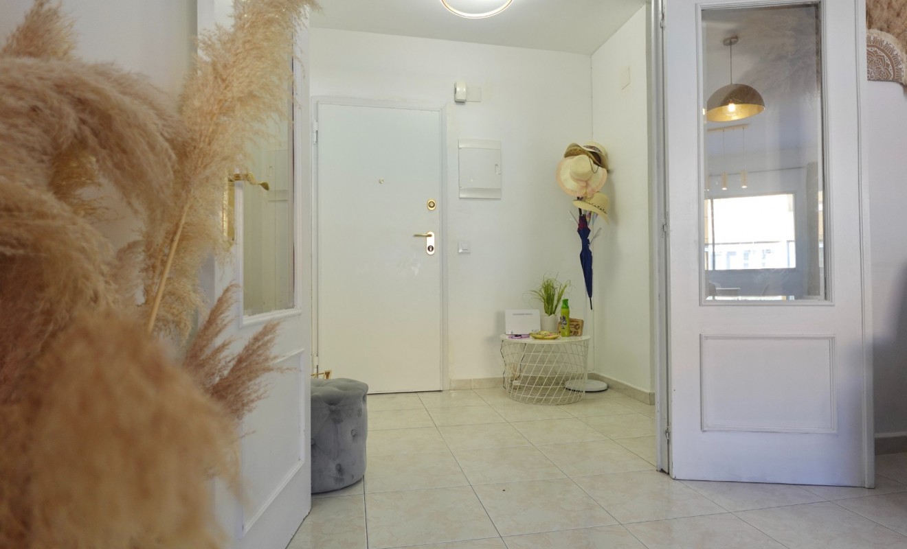 Wederverkoop - Apartment / flat - Denia - Center