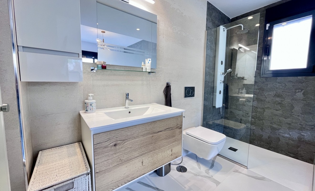 Sale - Apartment - San Miguel de Salinas