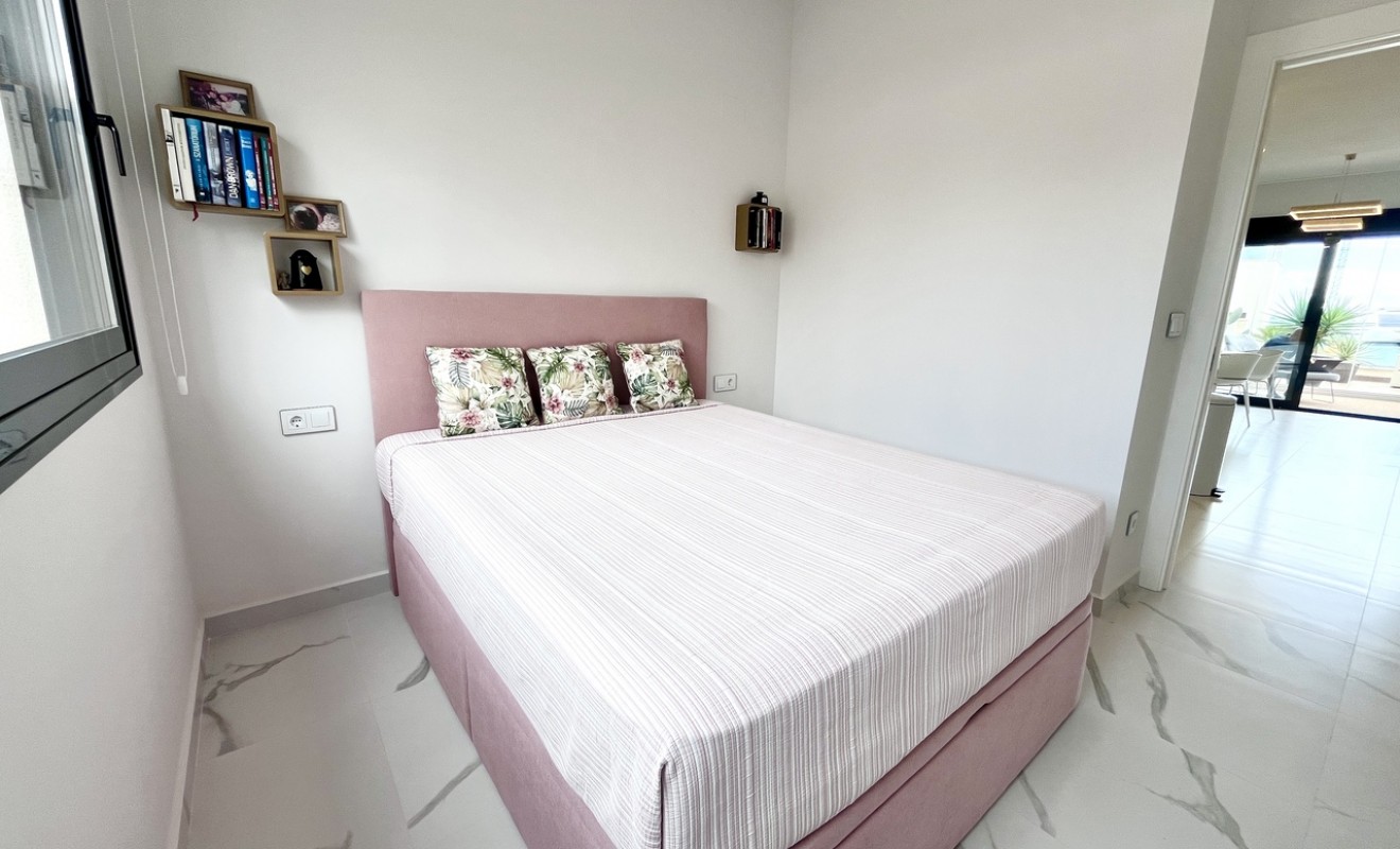 Sale - Apartment - San Miguel de Salinas