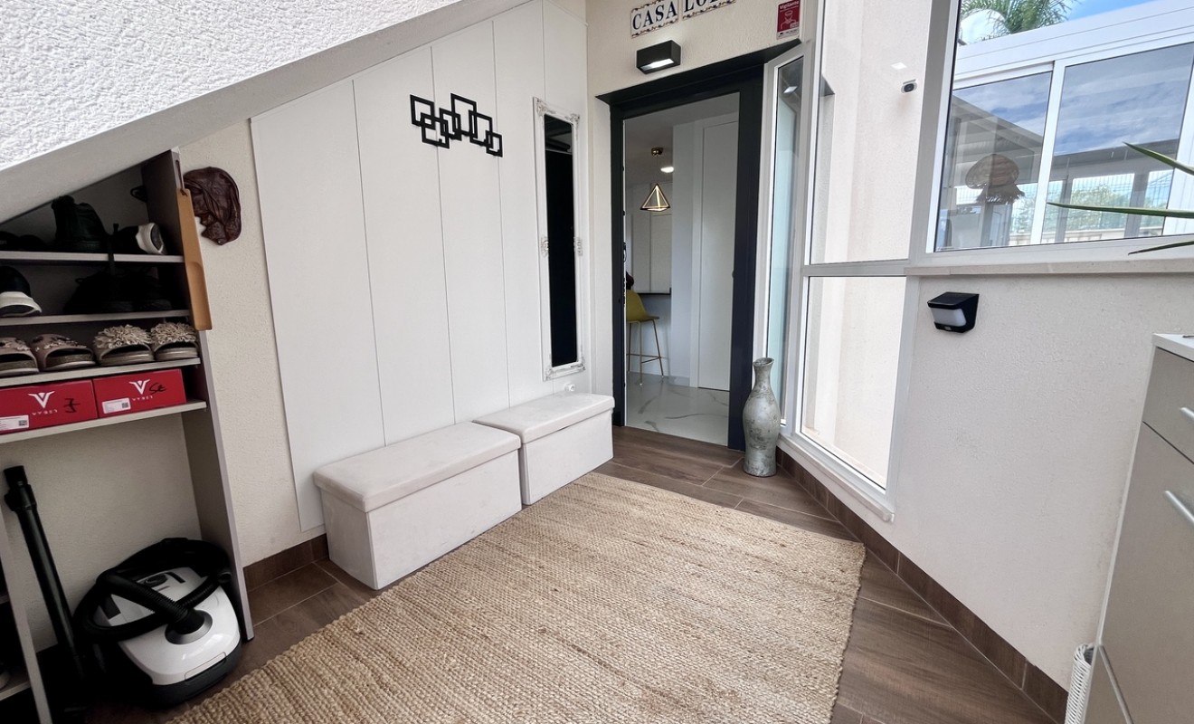 Sale - Apartment - San Miguel de Salinas