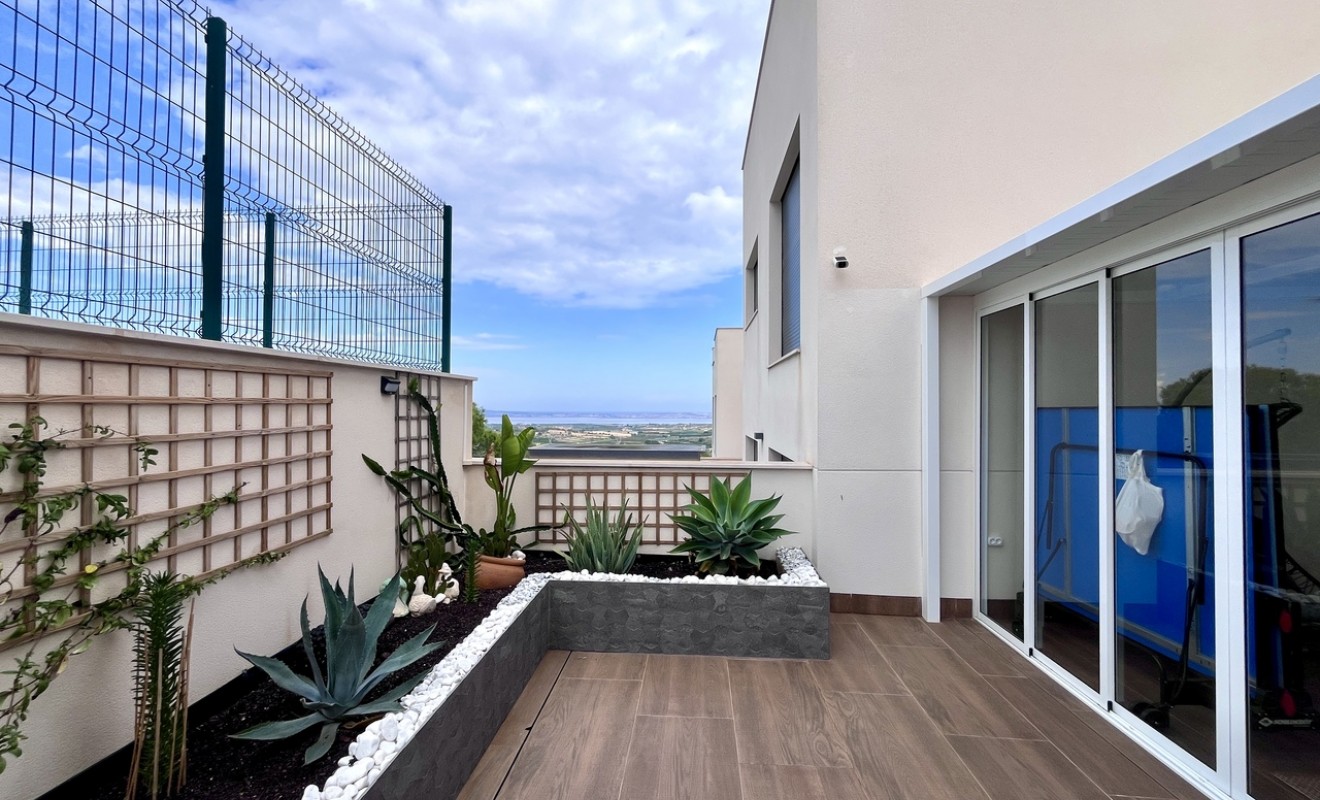 Sale - Apartment - San Miguel de Salinas