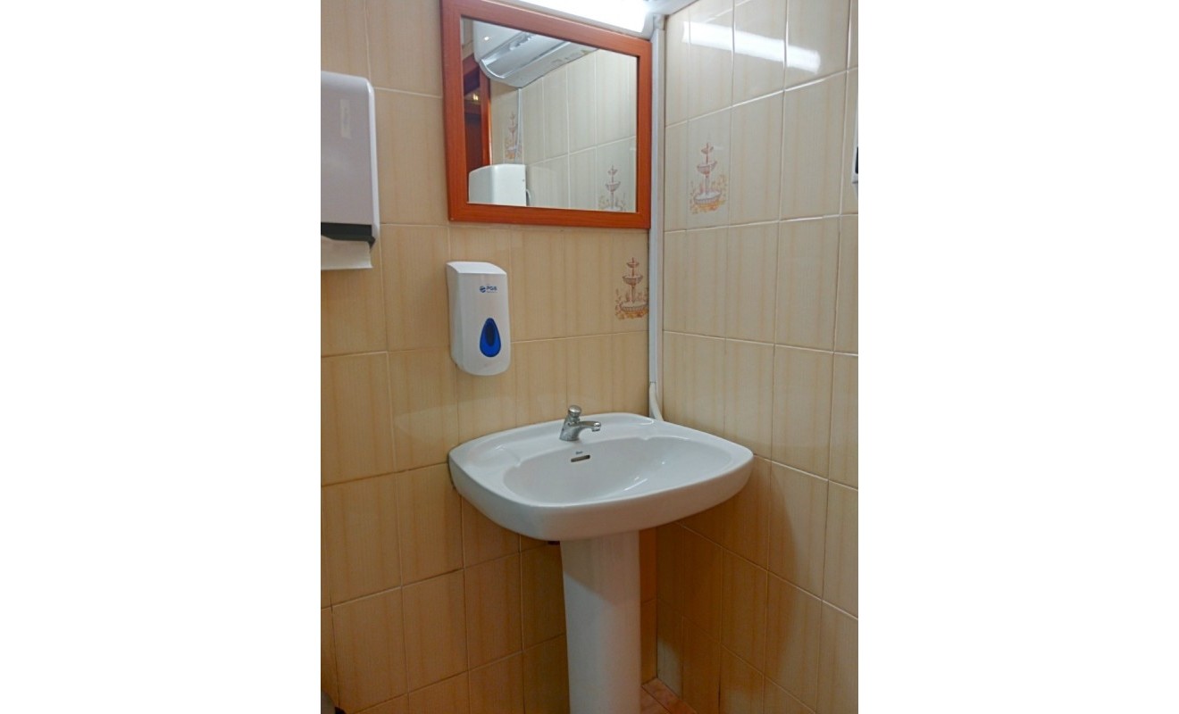 Wederverkoop - Commercieel - Benidorm - Zona de Poniente