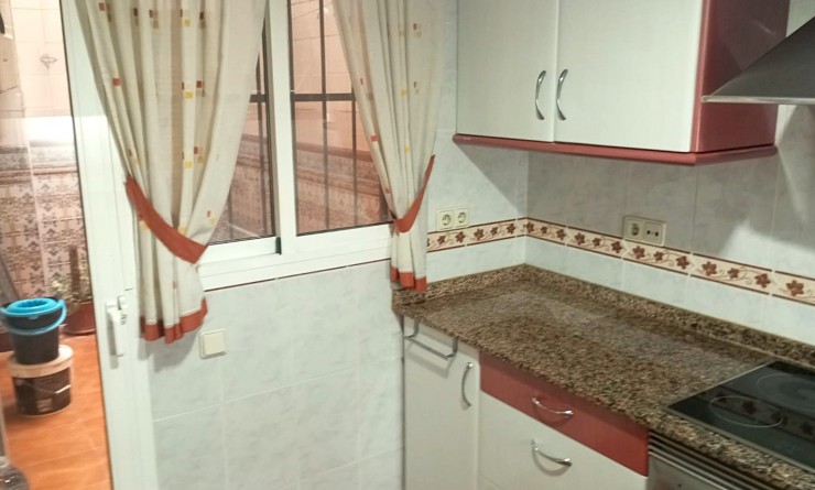 Wederverkoop - Apartment / flat - Benidorm - Zona de Poniente