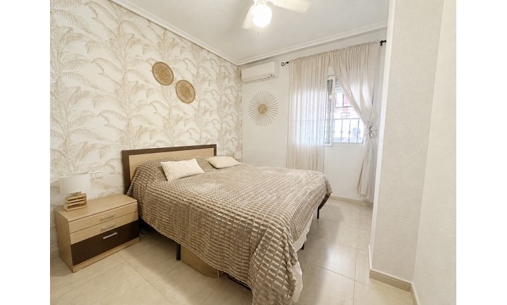 Sale - Bungalow - Los Altos - Dream Hills - Dream Hills 2