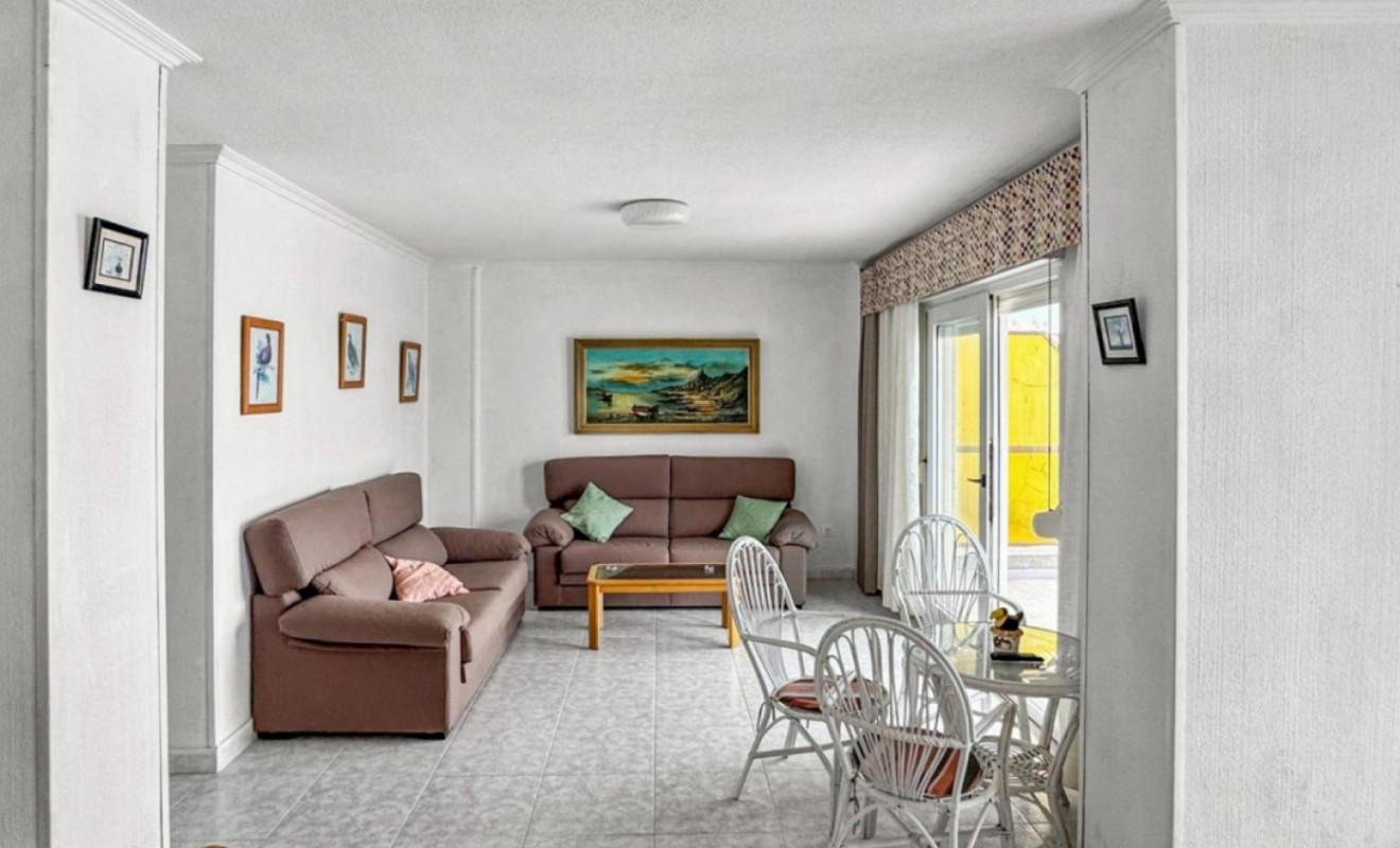 Sale - Apartamento - Torrevieja - Playa de los Locos