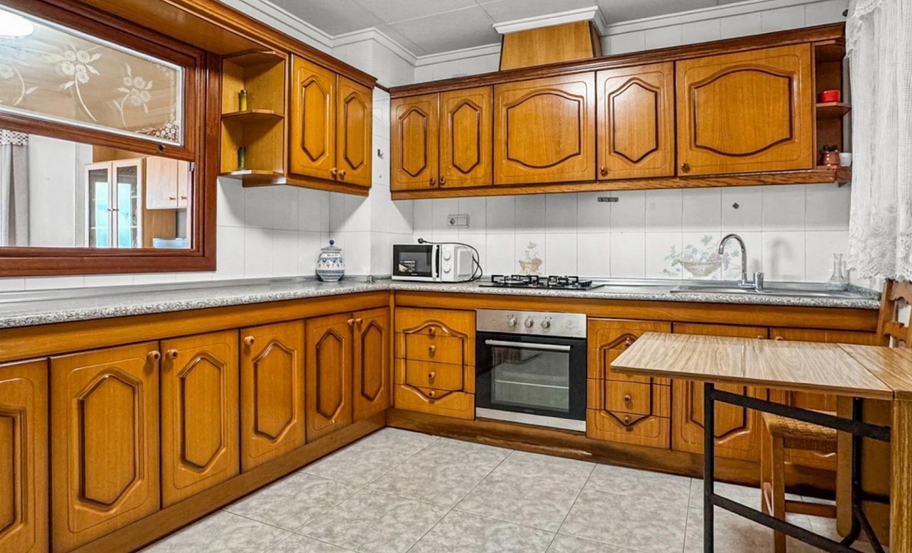 Sale - Apartamento - Torrevieja - Playa de los Locos