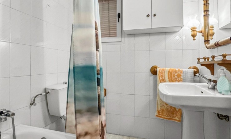 Sale - Apartamento - Torrevieja - Playa de los Locos